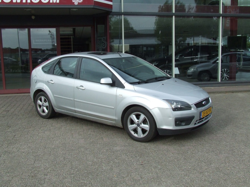 32011812